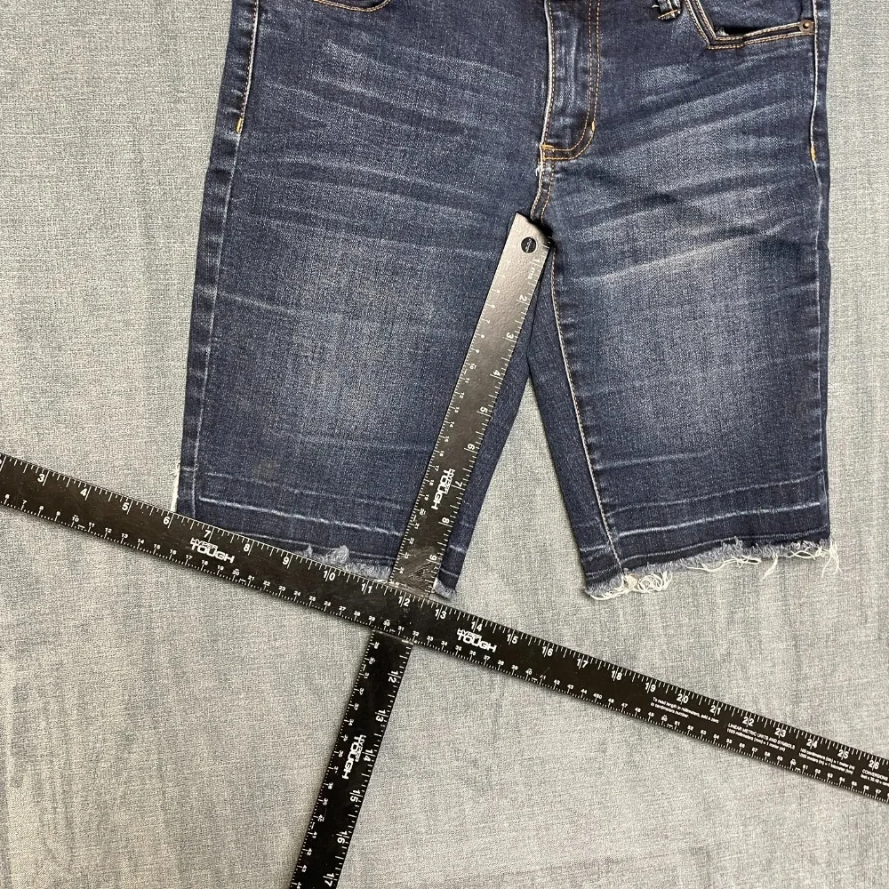 Boom Boom Jeans Bermuda Shorts Womens 28 Blue Mid Rise Medium Wash Frayed Hem